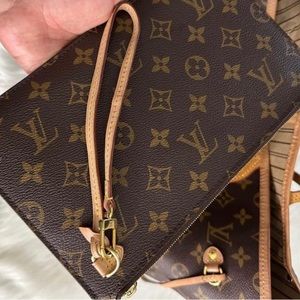LV Neverfull Pochette - Monogram